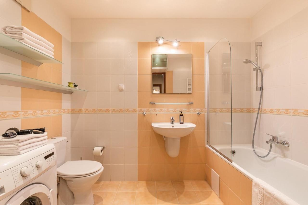 Rent Like - Lucka 15 Apartment